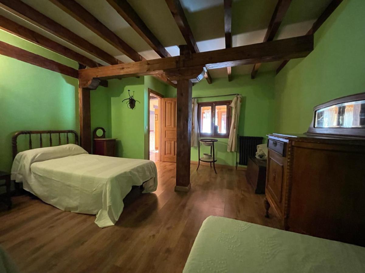 La Indefinida Villa Toranzo Exteriör bild