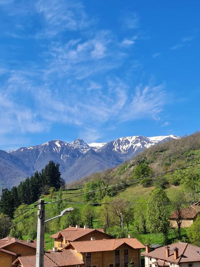 La Indefinida Villa Toranzo Exteriör bild