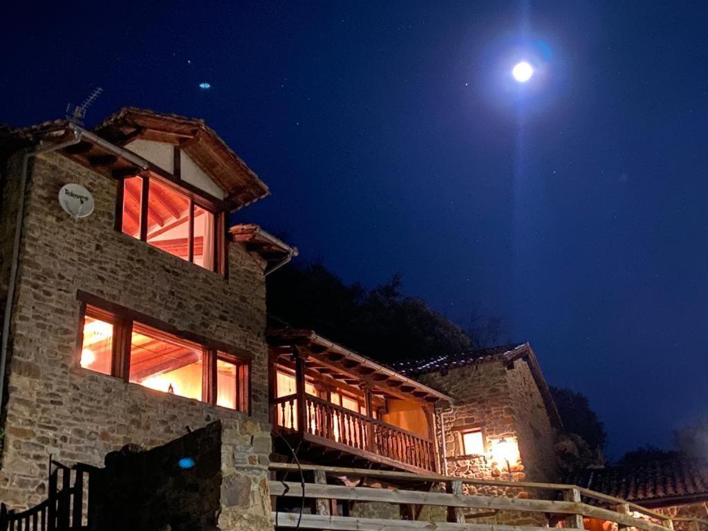 La Indefinida Villa Toranzo Exteriör bild