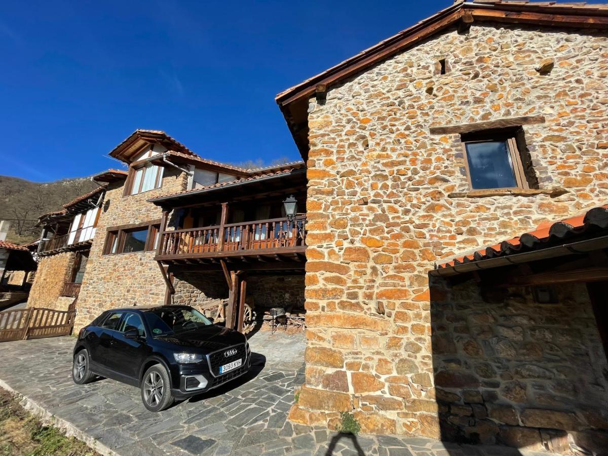 La Indefinida Villa Toranzo Exteriör bild