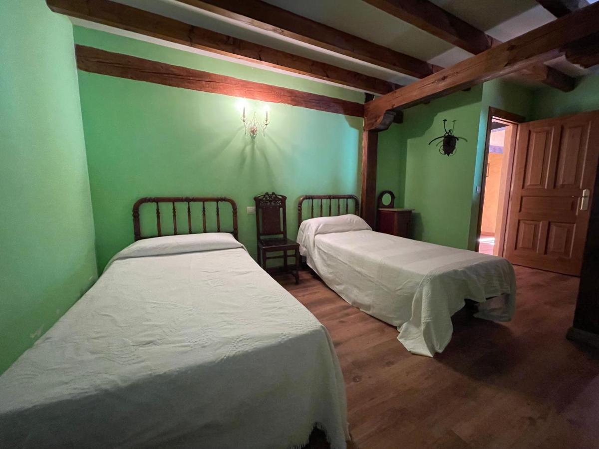 La Indefinida Villa Toranzo Exteriör bild